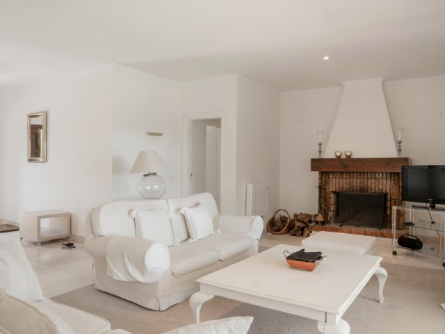 4 Sovrums Villa i Estepona