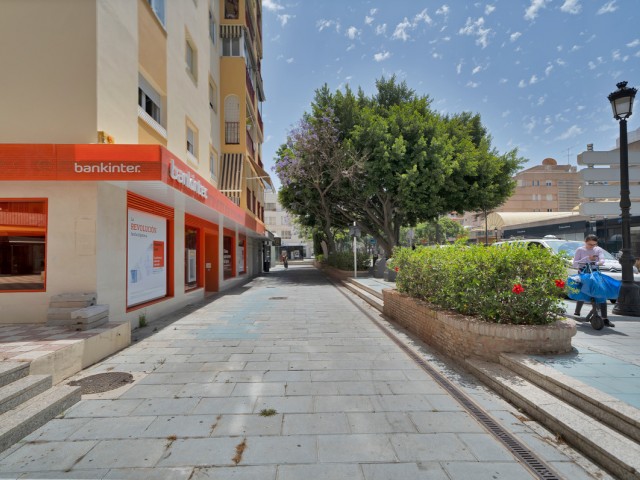 Apartamento, Marbella, R5072791