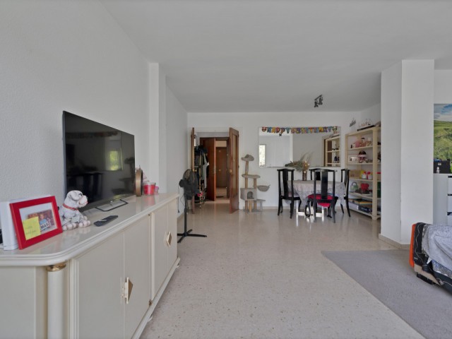 Apartamento con 3 Dormitorios  en Marbella