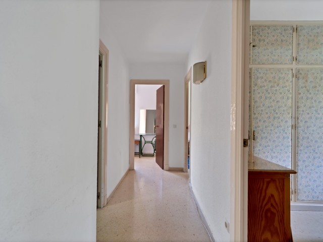 Apartamento con 3 Dormitorios  en Marbella