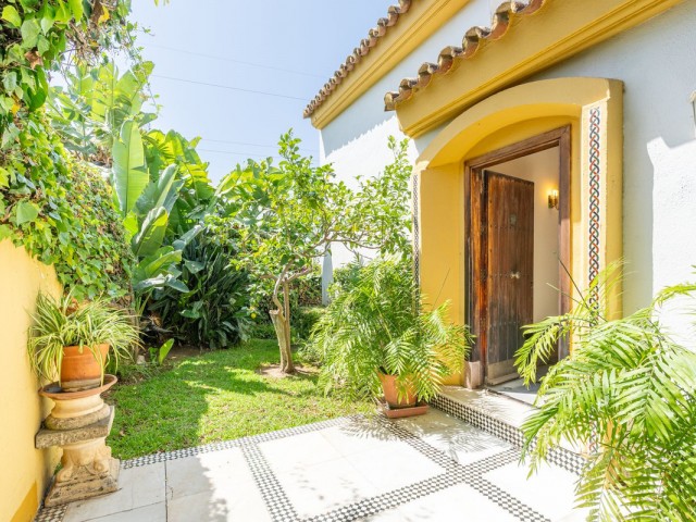 6 Slaapkamer Villa in Nueva Andalucía