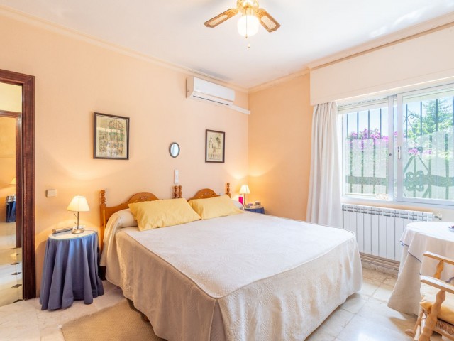6 Slaapkamer Villa in Nueva Andalucía