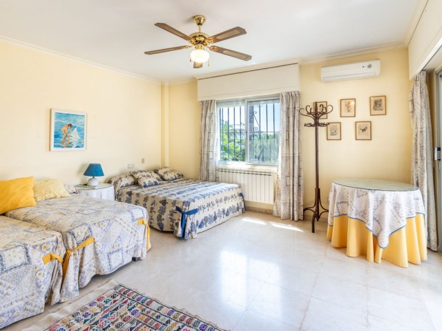 6 Slaapkamer Villa in Nueva Andalucía