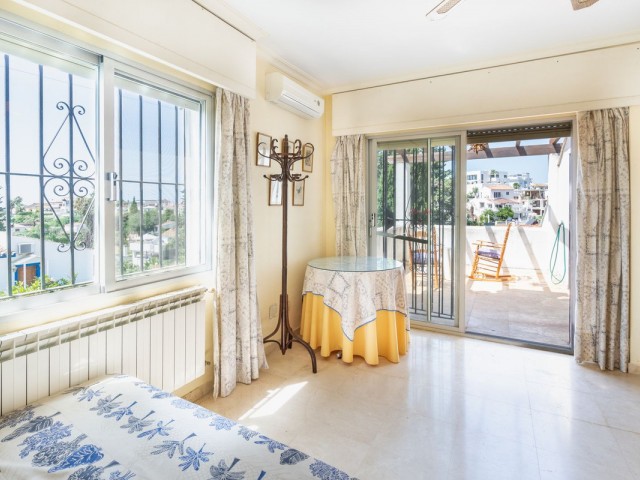 6 Slaapkamer Villa in Nueva Andalucía