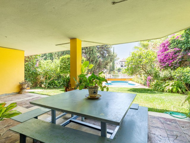 6 Slaapkamer Villa in Nueva Andalucía