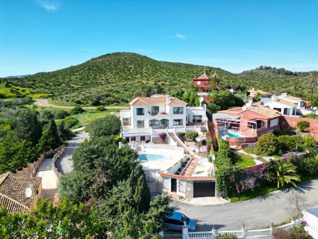 6 Sovrums Villa i Mijas Costa