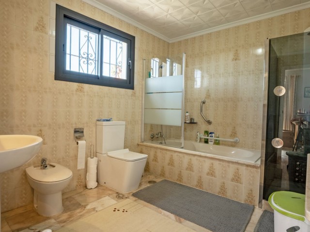 6 Schlafzimmer Villa in Mijas Costa