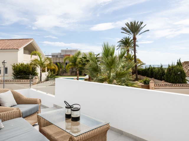 5 Slaapkamer Rijtjeshuis in El Rosario