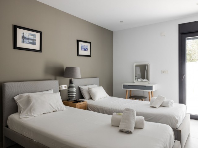 5 Slaapkamer Rijtjeshuis in El Rosario