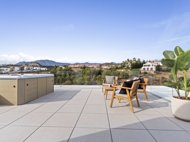 6 Sovrums Villa i Estepona