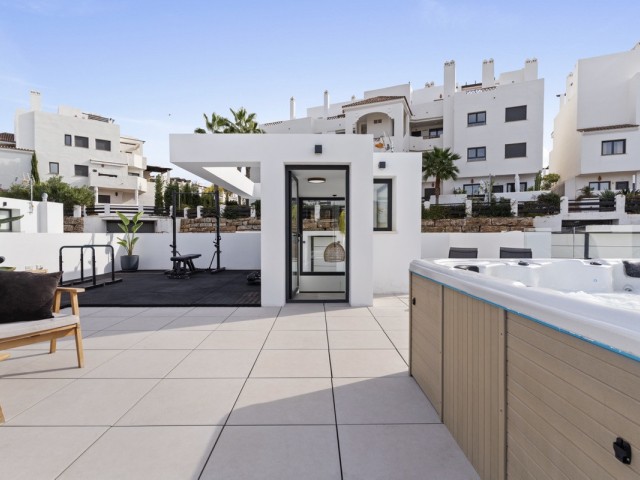 6 Sovrums Villa i Estepona