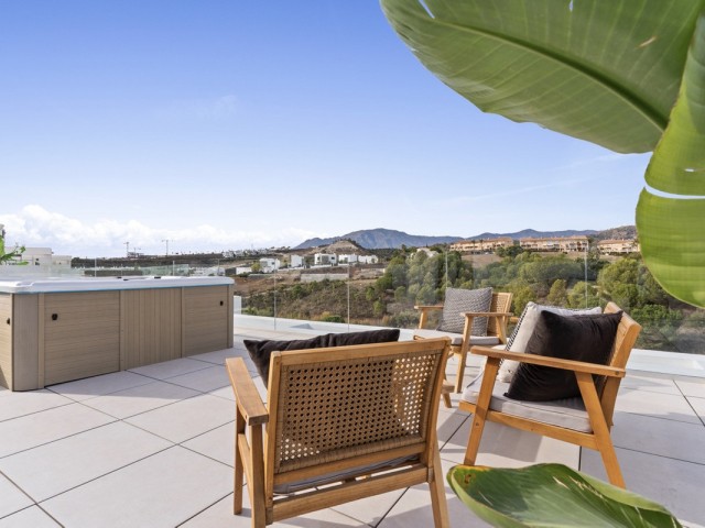6 Sovrums Villa i Estepona