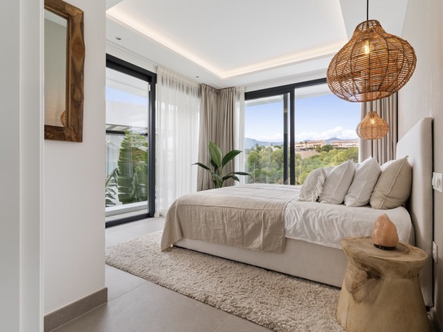 6 Sovrums Villa i Estepona