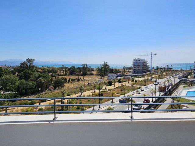 Ático con 4 Dormitorios  en Torremolinos