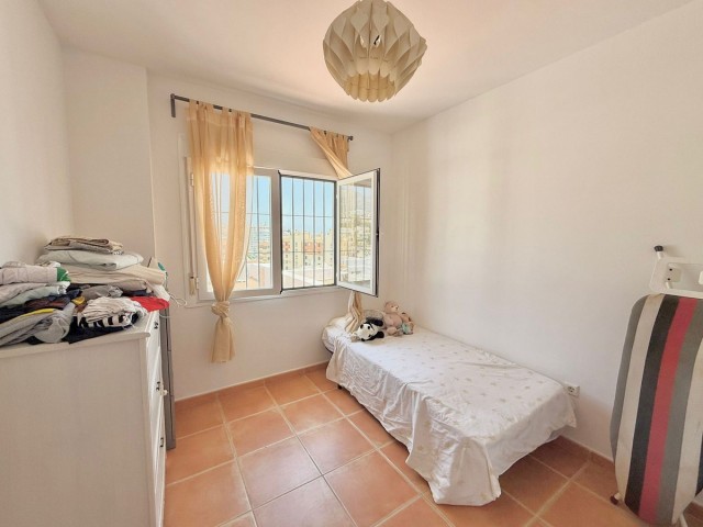 Adosado con 4 Dormitorios  en Torreblanca