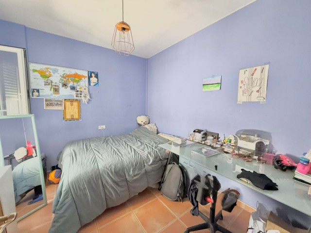 Adosado con 4 Dormitorios  en Torreblanca