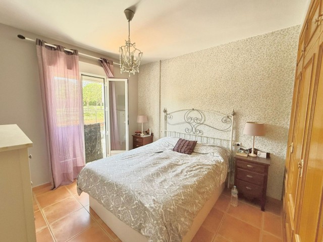 Adosado con 4 Dormitorios  en Torreblanca