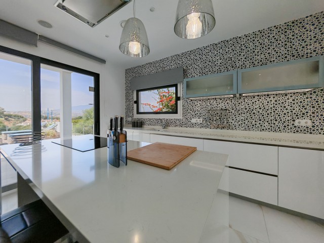 4 Bedrooms Villa in La Cala Golf