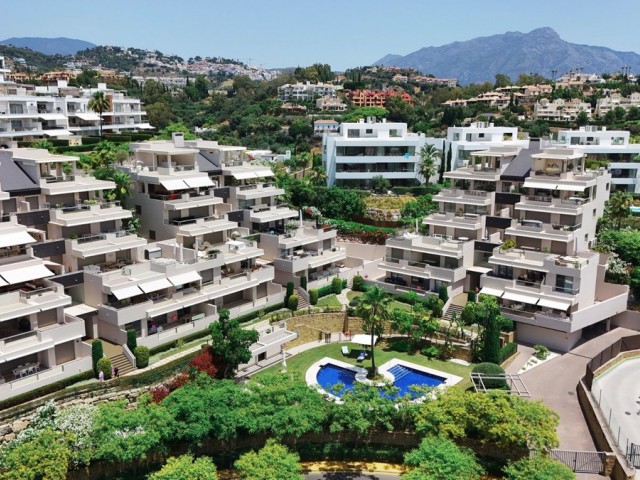 3 Bedrooms Apartment in Benahavís