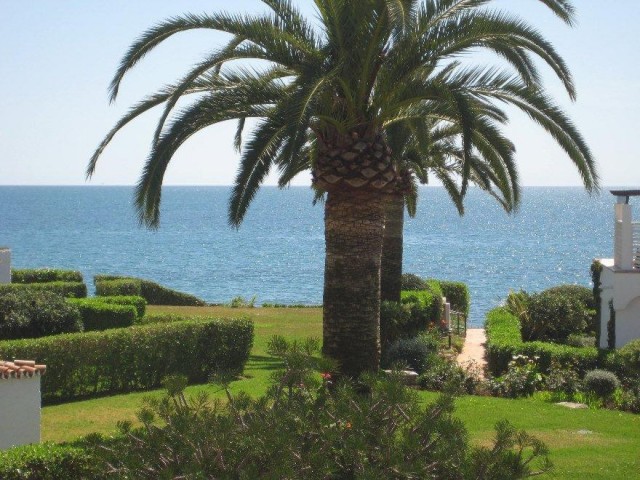 Maison mitoyenne avec 3 Chambres  à Estepona