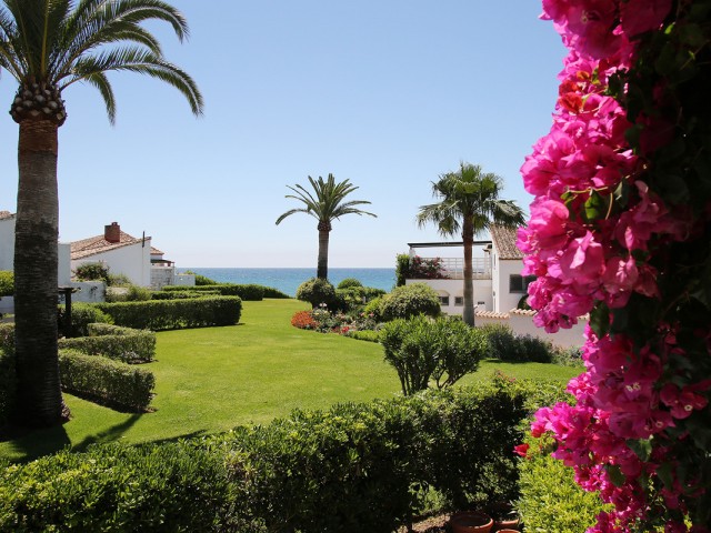 Maison mitoyenne avec 3 Chambres  à Estepona