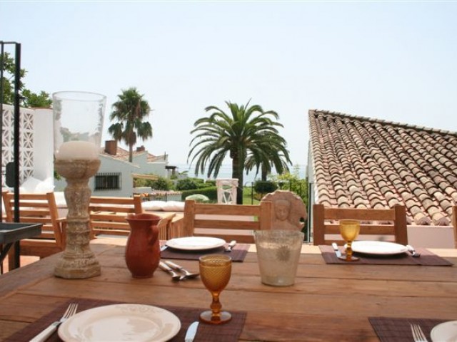 Maison mitoyenne avec 3 Chambres  à Estepona