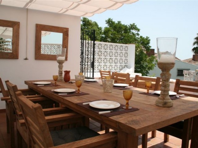 Maison mitoyenne avec 3 Chambres  à Estepona