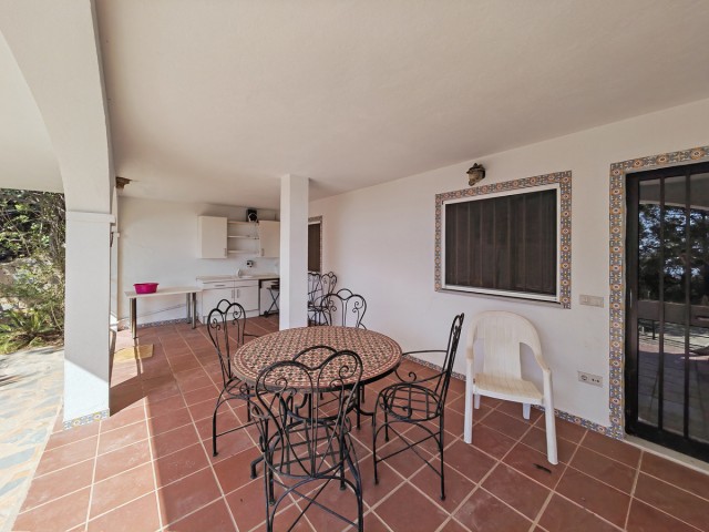 6 Sovrums Villa i Estepona