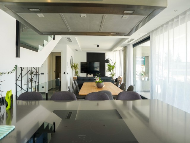 4 Sovrums Villa i Estepona