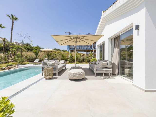 4 Schlafzimmer Villa in Casares Playa