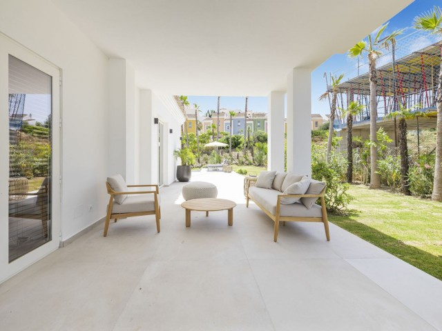 4 Schlafzimmer Villa in Casares Playa