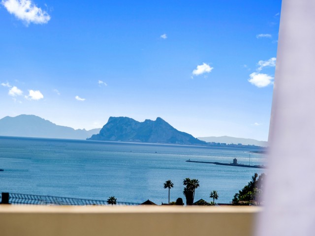 3 Bedrooms Townhouse in Manilva