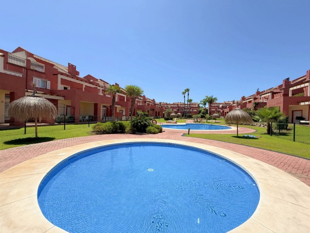 Adosado con 4 Dormitorios  en Sotogrande