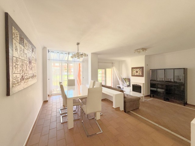 4 Soveroms Rekkehus i Sotogrande