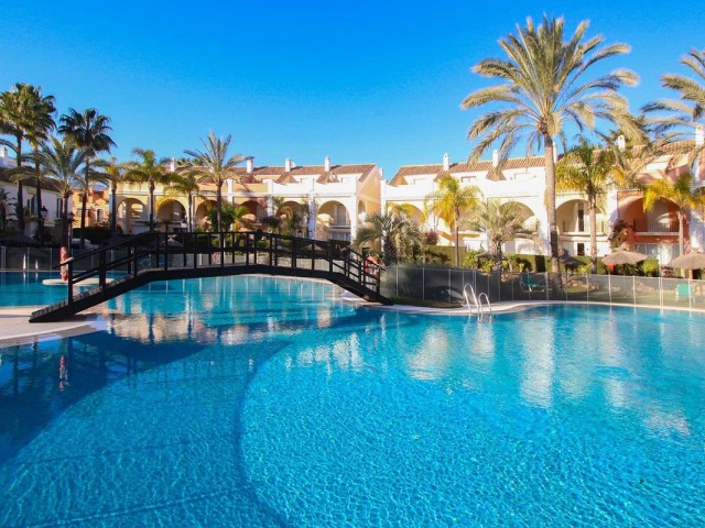 3 Schlafzimmer Reihenhaus in Bahía de Marbella