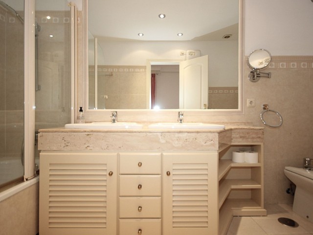 3 Schlafzimmer Reihenhaus in Bahía de Marbella