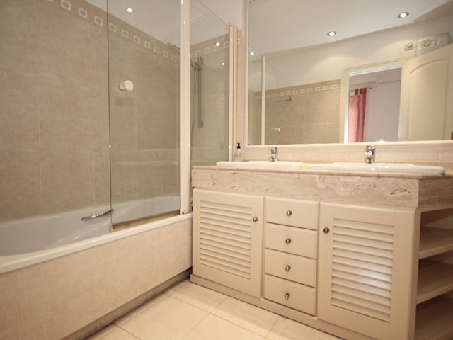 3 Schlafzimmer Reihenhaus in Bahía de Marbella