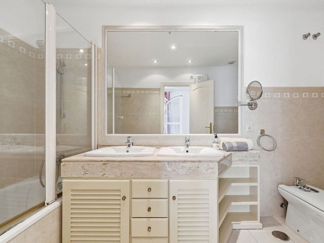 3 Bedrooms Townhouse in Bahía de Marbella