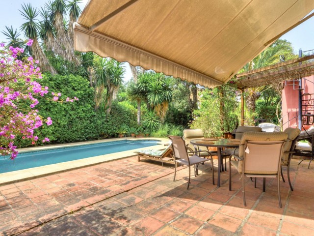 Villa avec 4 Chambres  à El Rosario