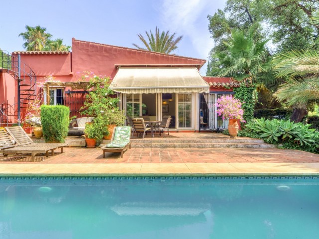 Villa avec 4 Chambres  à El Rosario