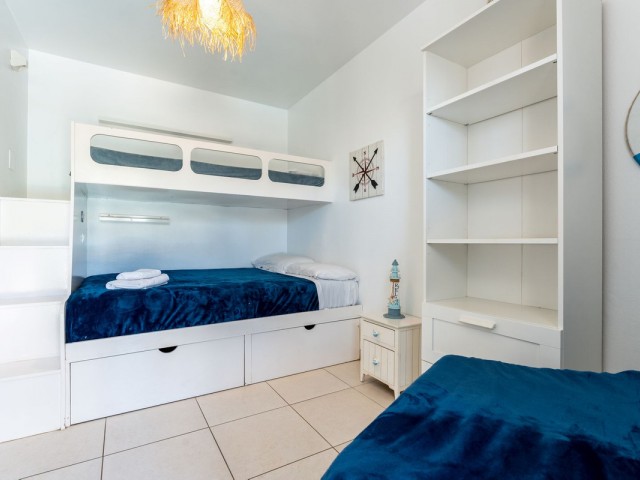 2 Makuuhuoneen Rivitalo Calahonda