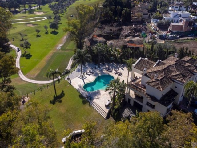 6 Slaapkamer Villa in Nueva Andalucía