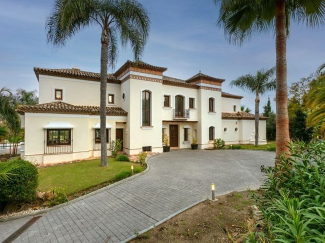 6 Slaapkamer Villa in Nueva Andalucía