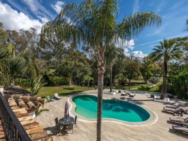 6 Slaapkamer Villa in Nueva Andalucía