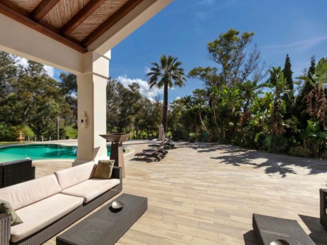 6 Slaapkamer Villa in Nueva Andalucía