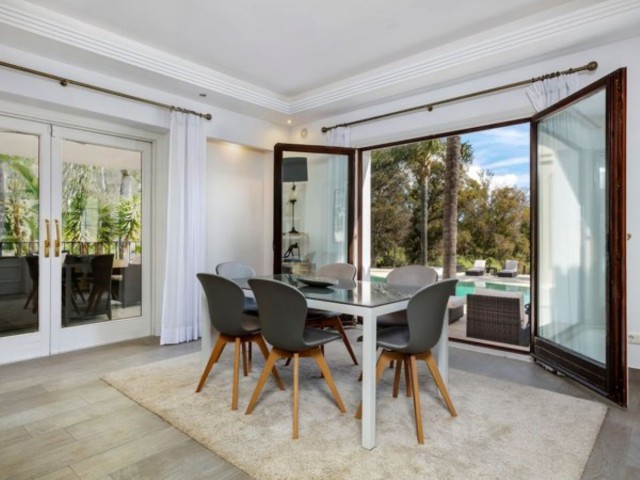 6 Slaapkamer Villa in Nueva Andalucía