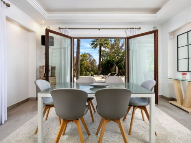 6 Slaapkamer Villa in Nueva Andalucía