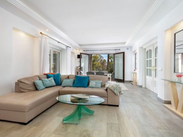 6 Slaapkamer Villa in Nueva Andalucía