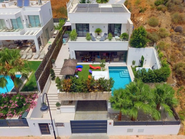 Villa avec 5 Chambres  à La Cala de Mijas