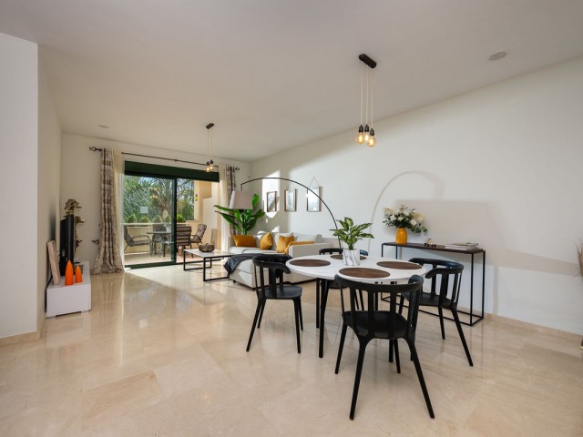 Huoneisto, Guadalmina Alta, R5079922